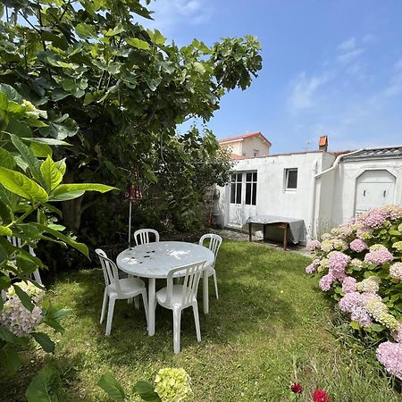 Maison Typique 30 S Proche Plage Saint-Gilles-Croix-de-Vie Exterior foto