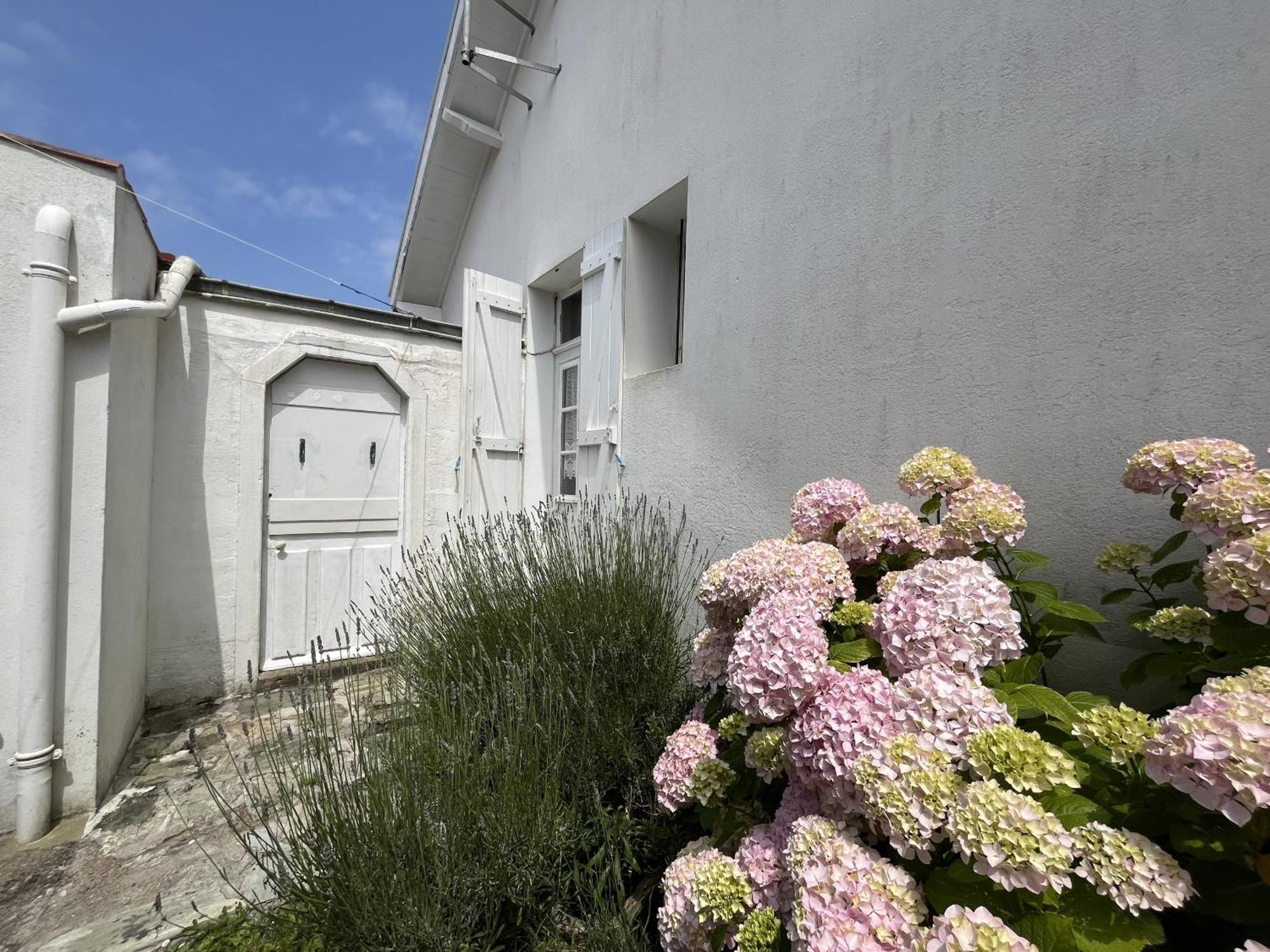Maison Typique 30 S Proche Plage Saint-Gilles-Croix-de-Vie Exterior foto